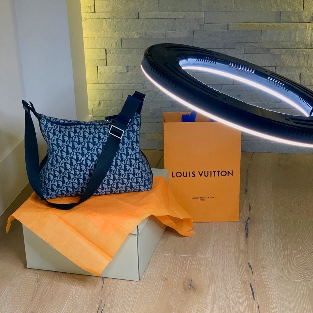 🦋 DIOR MONOGRAM DIORISSIMO SHOULDER BAG 🦋 - Picture 11 of 15